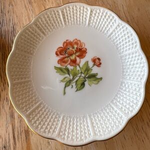Ludwigsburg vintage collectible porcelain decorative dish (Great Condition)